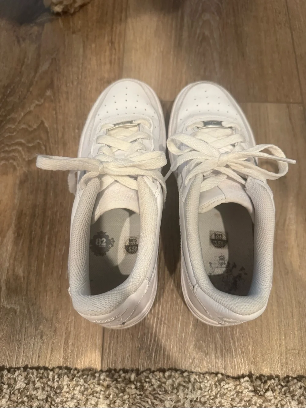 Nike Kids White Low-Top Sneakers - Classic Youth Trainers